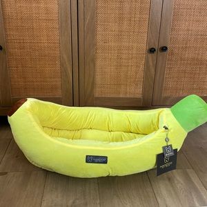 Nandog Dog Nandog Pet Medium Banana Pet Bed Nwt Rare Poshmark